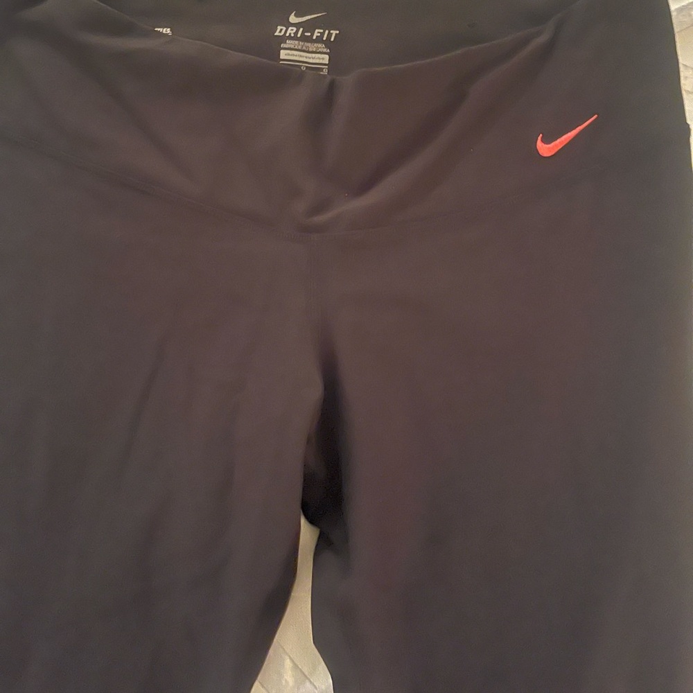 NIKE gym pants . Worn in decent shape. Too big on me